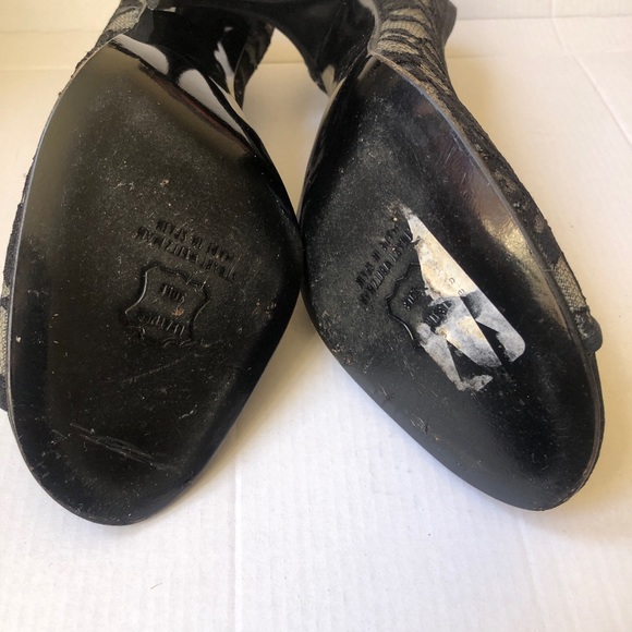 Stuart Weitzman Guipure Lace Heels Open Toe Black Size 39.5 Slip On - Picture 7 of 9